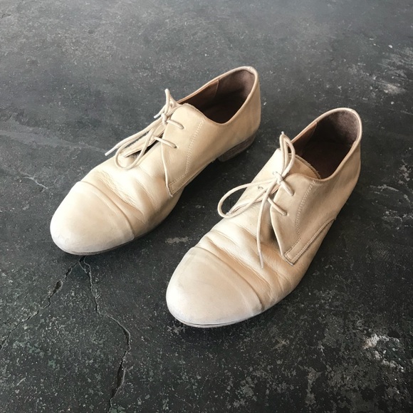 Shoes - Neutral Leather Lace up Flats